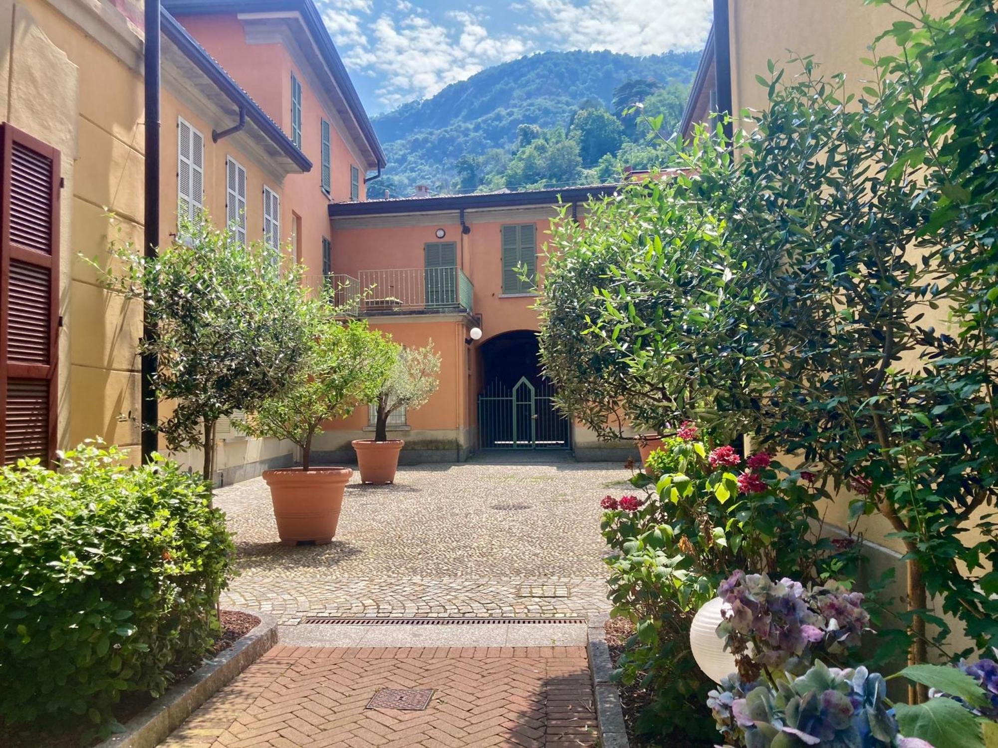 Apartament Old Borgo Vico Como Zewnętrze zdjęcie